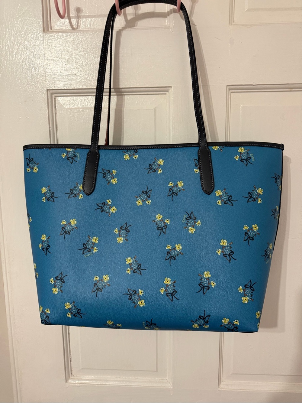 Coach City Tote With Floral Bow Print NWT